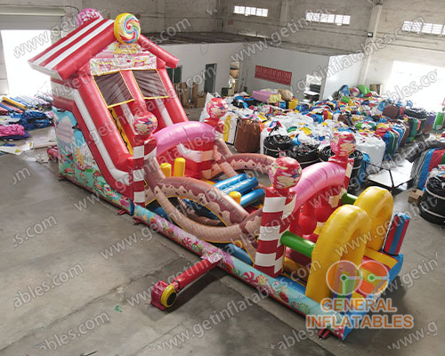 GO-32 Candy house obstacle course